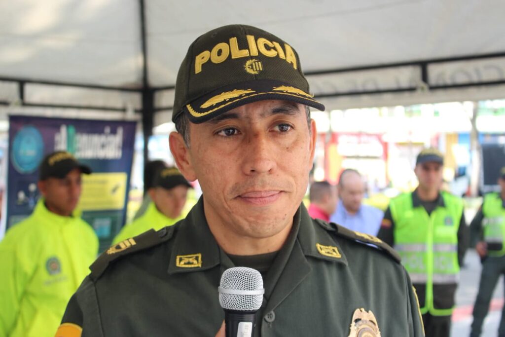 Policía Metropolitana de Ibagué ha reportado más de 160 llamadas por problemas familiares durante la cuarentena Policía Metropolitana de Ibagué ha reportado más de 160 llamadas por problemas familiares durante la cuarentena