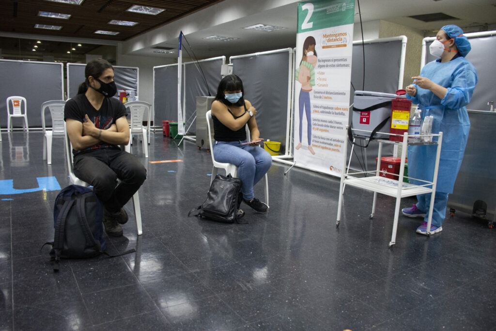 Vacunas combinadas: confiables y necesarias ante ómicron Vacunas combinadas: confiables y necesarias ante ómicron