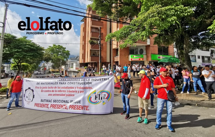 Con bloqueos en varias vías avanzan las marchas por el paro Nacional en Ibagué Con bloqueos en varias vías avanzan las marchas por el paro Nacional en Ibagué
