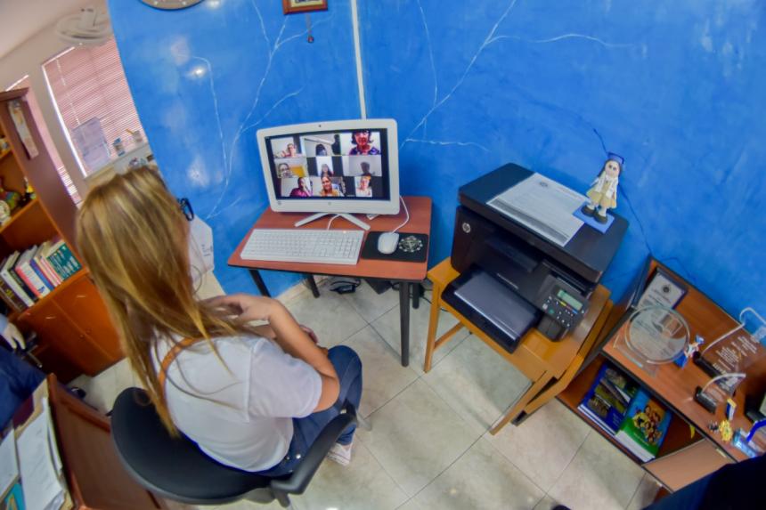 Ministerio de TIC abre convocatoria para formar a 8.500 docentes Ministerio de TIC abre convocatoria para formar a 8.500 docentes