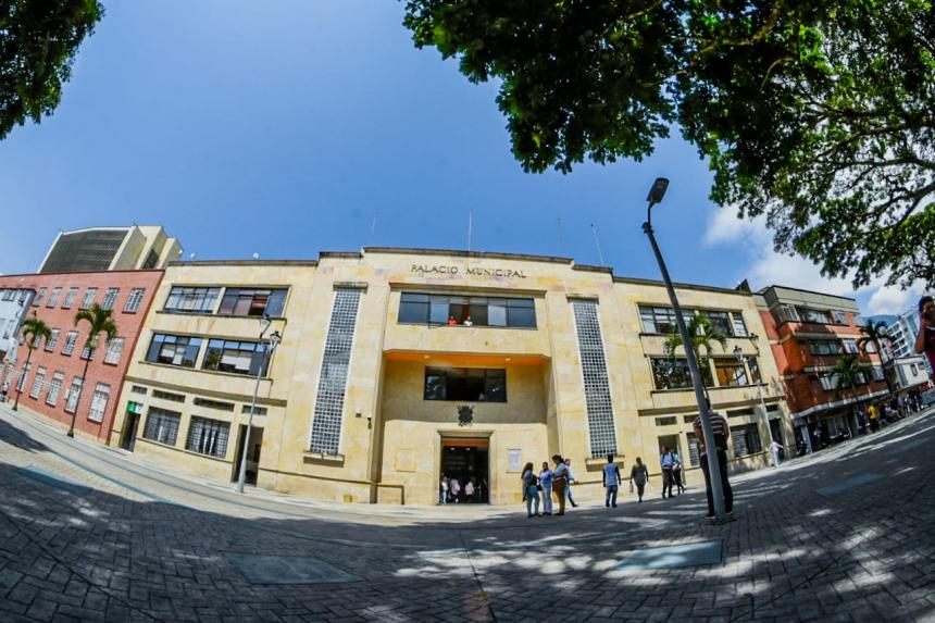 El ‘Hurtadismo’ comenzó a expulsar al ‘Barretismo’ de la Alcaldía de Ibagué El ‘Hurtadismo’ comenzó a expulsar al ‘Barretismo’ de la Alcaldía de Ibagué