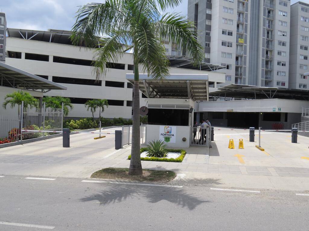 Denuncian hurto al interior de un conocido conjunto residencial en Ibagué Denuncian hurto al interior de un conocido conjunto residencial en Ibagué