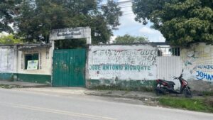 Comunidad del José Antonio Ricaurte convoca plantón para exigir entrega total del colegio Comunidad del José Antonio Ricaurte convoca plantón para exigir entrega total del colegio