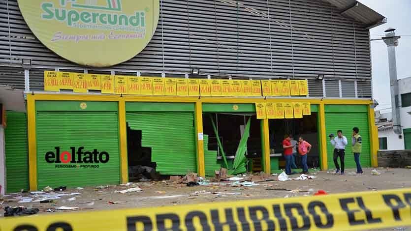 Capturan a 15 personas y a un menor de edad por saqueos a Supercundi de Melgar Capturan a 15 personas y a un menor de edad por saqueos a Supercundi de Melgar