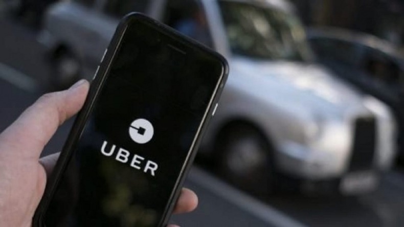 Formulan cargos a Uber y otras empresas por violación de normas de transporte