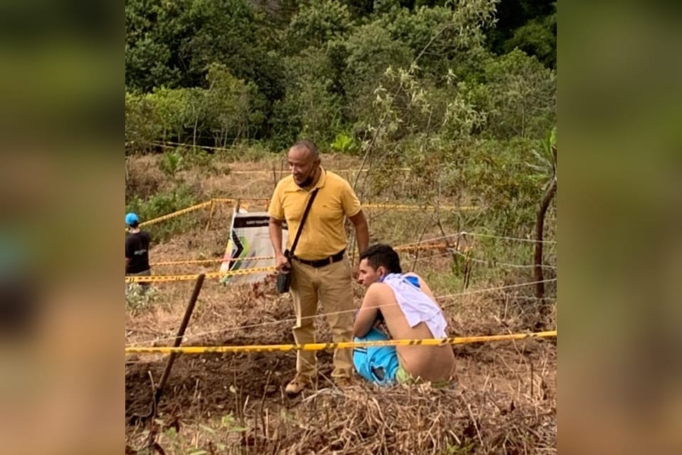 Aparece hombre que sería señalado de dirigir la invasión del cerro ‘La Mulita’ en Ibagué Aparece hombre que sería señalado de dirigir la invasión del cerro ‘La Mulita’ en Ibagué