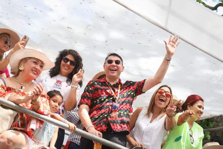 Hurtado deberá explicar ante la Procuraduría si usó recursos públicos para fiesta privada Hurtado deberá explicar ante la Procuraduría si usó recursos públicos para fiesta privada