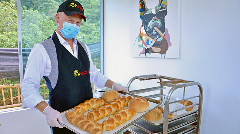 El panadero belga que alimenta a los más golpeados por la pandemia en Ibagué El panadero belga que alimenta a los más golpeados por la pandemia en Ibagué