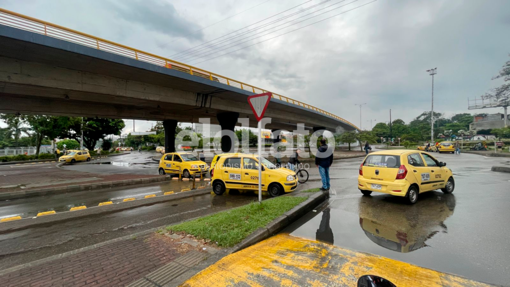 Inició el bloqueo de vías en Ibagué Inició el bloqueo de vías en Ibagué