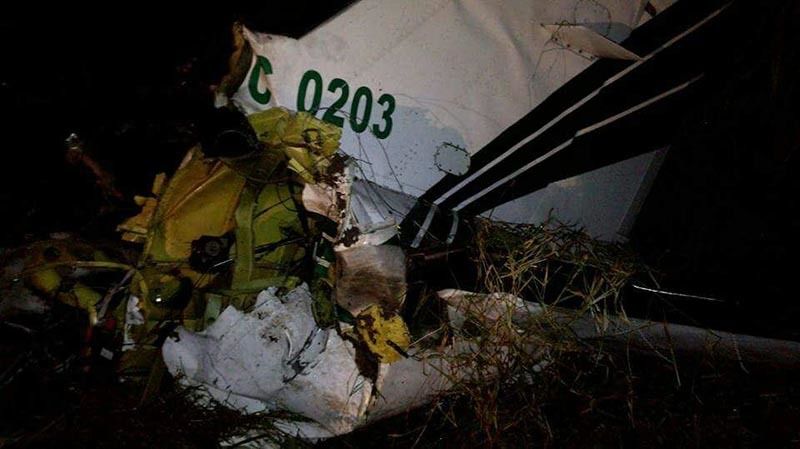 Equipo especializado de la Fuerza Aérea y la Policía establecerá las causas del accidente aéreo Equipo especializado de la Fuerza Aérea y la Policía establecerá las causas del accidente aéreo