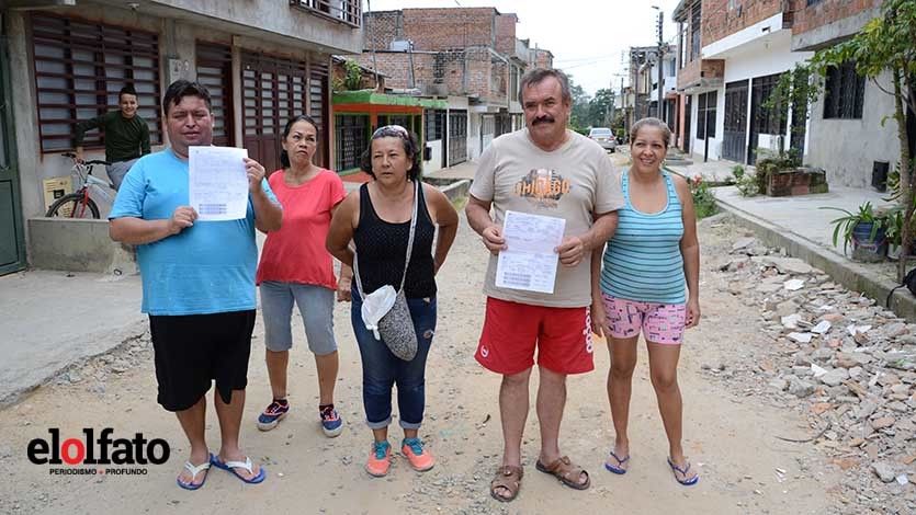 Pese a sus calles destapadas en el barrio Alberto Lleras el alza del impuesto predial supera hasta el 500 % Pese a sus calles destapadas en el barrio Alberto Lleras el alza del impuesto predial supera hasta el 500 %