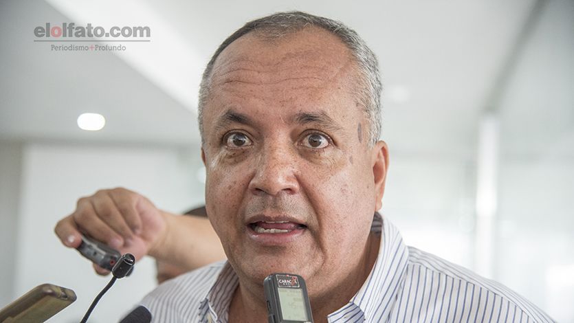 Hacemos el papel de payasos porque rector de la UT solo acata lo que él quiere: Barreto Hacemos el papel de payasos porque rector de la UT solo acata lo que él quiere: Barreto