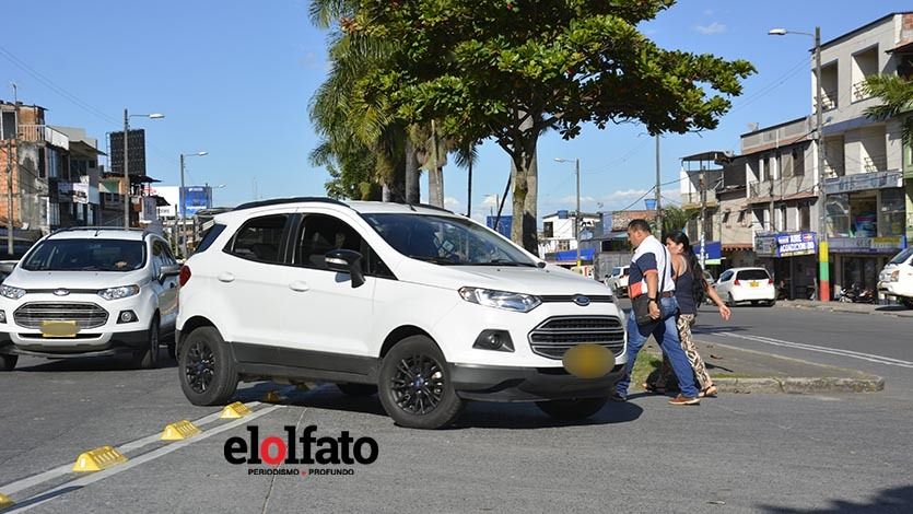 Por ciclorruta de la avenida Ferrocarril se cerrarán dos intersecciones viales Por ciclorruta de la avenida Ferrocarril se cerrarán dos intersecciones viales