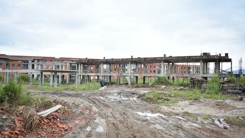 Gobierno Jaramillo anuncia que dejará 11 colegios de jornada única sin terminar Gobierno Jaramillo anuncia que dejará 11 colegios de jornada única sin terminar