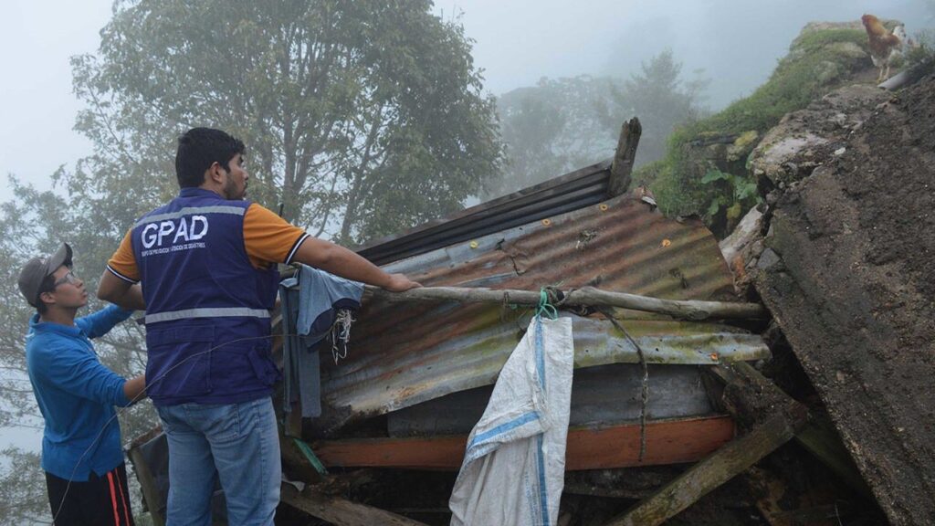 Fuertes lluvias ocasionaron emergencias en 14 sectores de Ibagué Fuertes lluvias ocasionaron emergencias en 14 sectores de Ibagué
