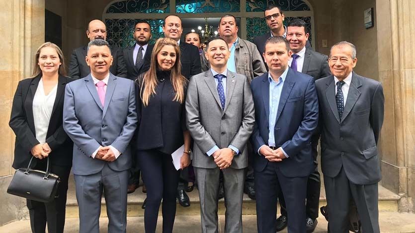 Andrés Fabián Hurtado aterrizó oficialmente en el partido Conservador Andrés Fabián Hurtado aterrizó oficialmente en el partido Conservador