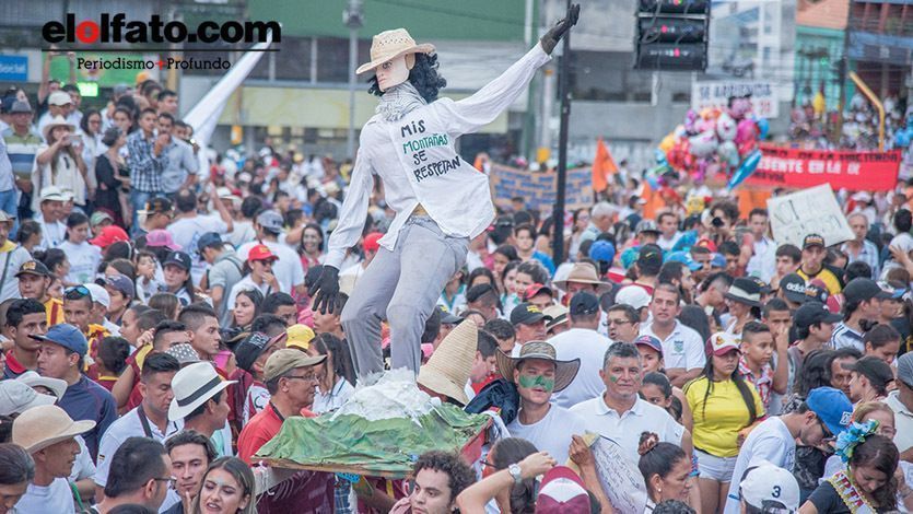 Más de 120.000 personas marcharon en contra de la megaminería en Ibagué Más de 120.000 personas marcharon en contra de la megaminería en Ibagué
