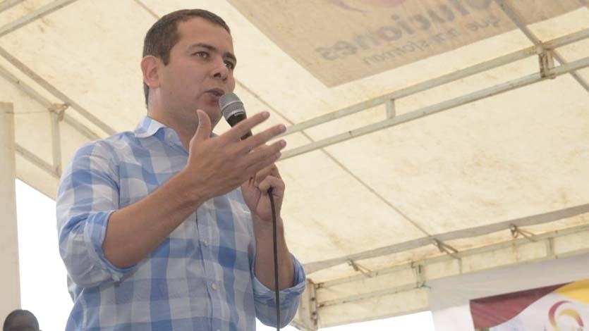 Senador Barreto dice que Paloma Valencia quiere tener un candidato santista a la Gobernación del Tolima Senador Barreto dice que Paloma Valencia quiere tener un candidato santista a la Gobernación del Tolima