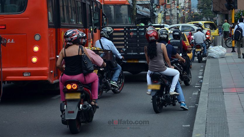 Alcaldía prohibe nuevamente la circulación de motocicletas con parrilleros hombres Alcaldía prohibe nuevamente la circulación de motocicletas con parrilleros hombres