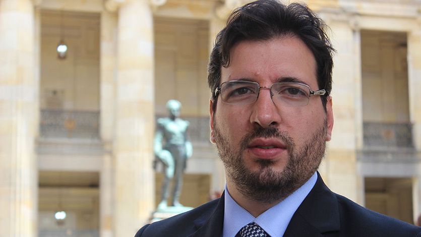 Pierre García radicó proyecto de ley para que no se vuelvan a robar los Juegos Nacionales Pierre García radicó proyecto de ley para que no se vuelvan a robar los Juegos Nacionales