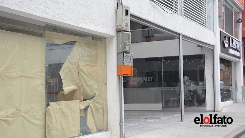 Guadua que había sido instalada como poste eléctrico en pleno centro de Ibagué ya fue retirada Guadua que había sido instalada como poste eléctrico en pleno centro de Ibagué ya fue retirada