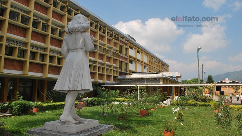 Los nombres y las sedes que ha tenido el Colegio Santa Teresa de Jesús Los nombres y las sedes que ha tenido el Colegio Santa Teresa de Jesús