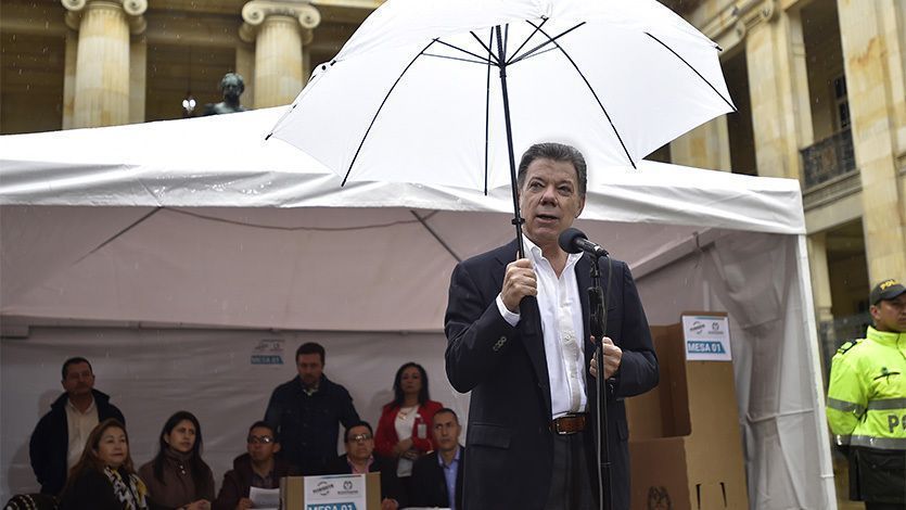 Santos llama a la unidad del país y convoca a un encuentro a los promotores del No Santos llama a la unidad del país y convoca a un encuentro a los promotores del No