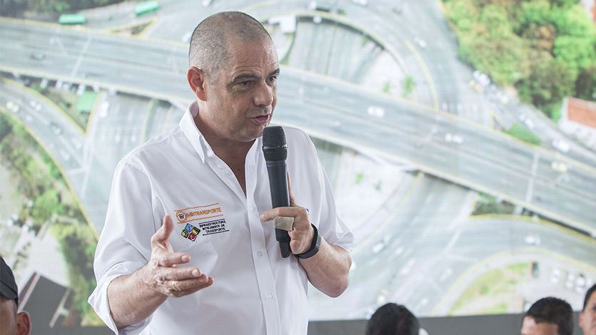 Obras de aeropuerto Perales estaban atrasadas, revela Vargas Lleras