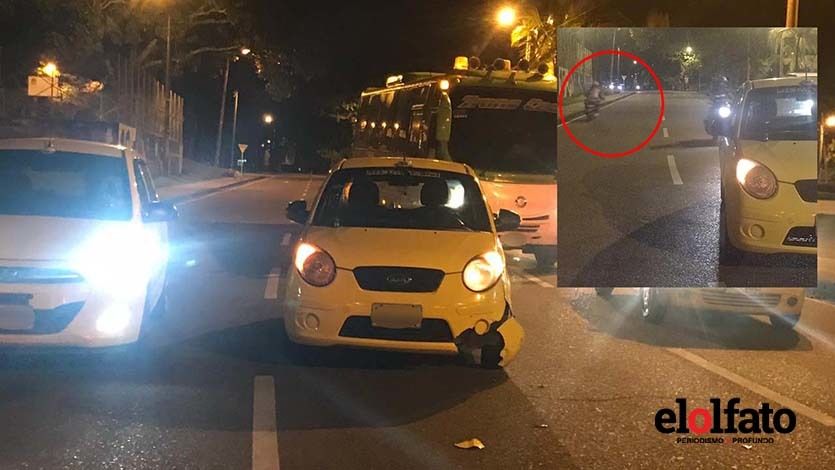 Motociclistas sorprendidos en carreras ilegales huyeron en contravía y chocaron vehículos Motociclistas sorprendidos en carreras ilegales huyeron en contravía y chocaron vehículos