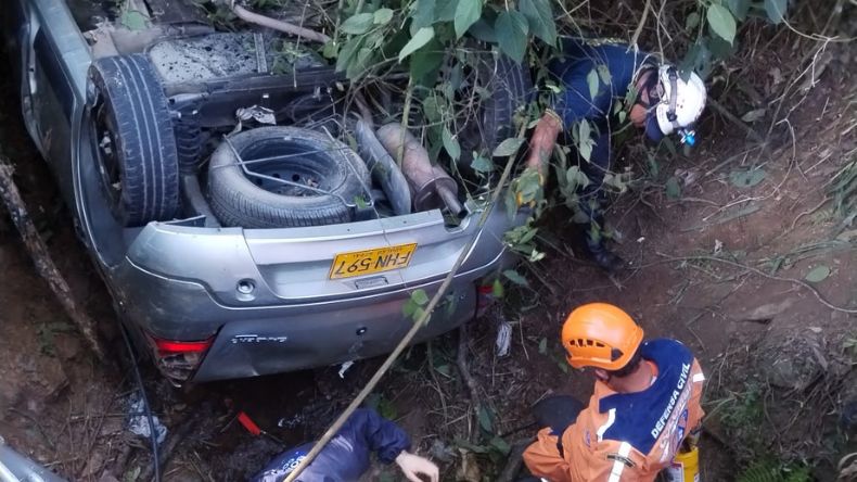 Aparatoso accidente en zona rural del Líbano Aparatoso accidente en zona rural del Líbano