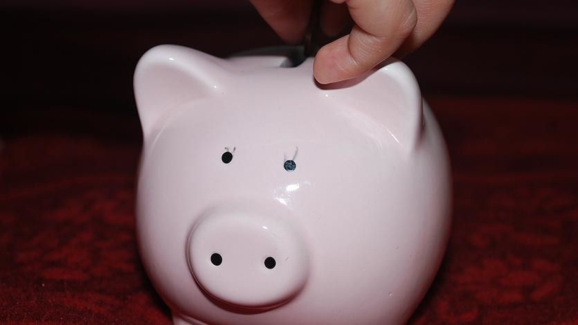 Cinco consejos para inculcarle a sus hijos el hábito del ahorro Cinco consejos para inculcarle a sus hijos el hábito del ahorro