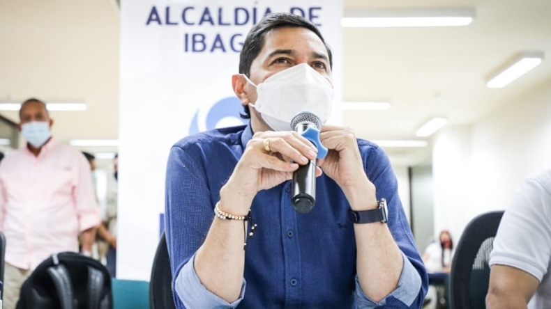 Hurtado les pidió la renuncia protocolaria a todos los integrantes de su gabinete Hurtado les pidió la renuncia protocolaria a todos los integrantes de su gabinete