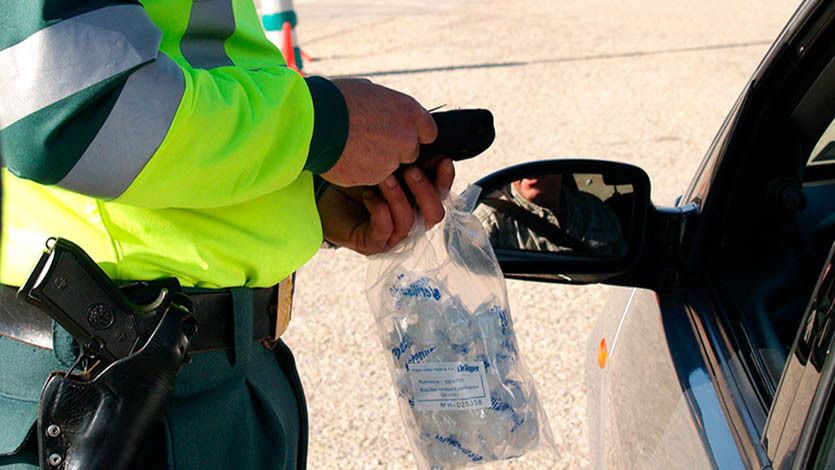 Superindustria reglamentó uso de alcoholímetros Superindustria reglamentó uso de alcoholímetros
