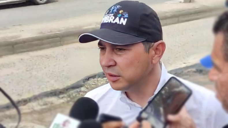 Alcalde Hurtado dijo que durante la suspensión tuvo más tiempo de revisar las vías de Ibagué, y explicó plan de ‘reparcheo’ Alcalde Hurtado dijo que durante la suspensión tuvo más tiempo de revisar las vías de Ibagué, y explicó plan de ‘reparcheo’