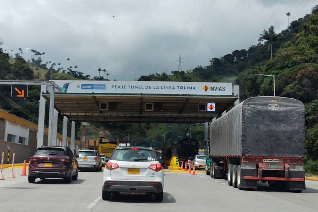 Gobierno Nacional prepara incremento en tarifa de los peajes del país Gobierno Nacional prepara incremento en tarifa de los peajes del país