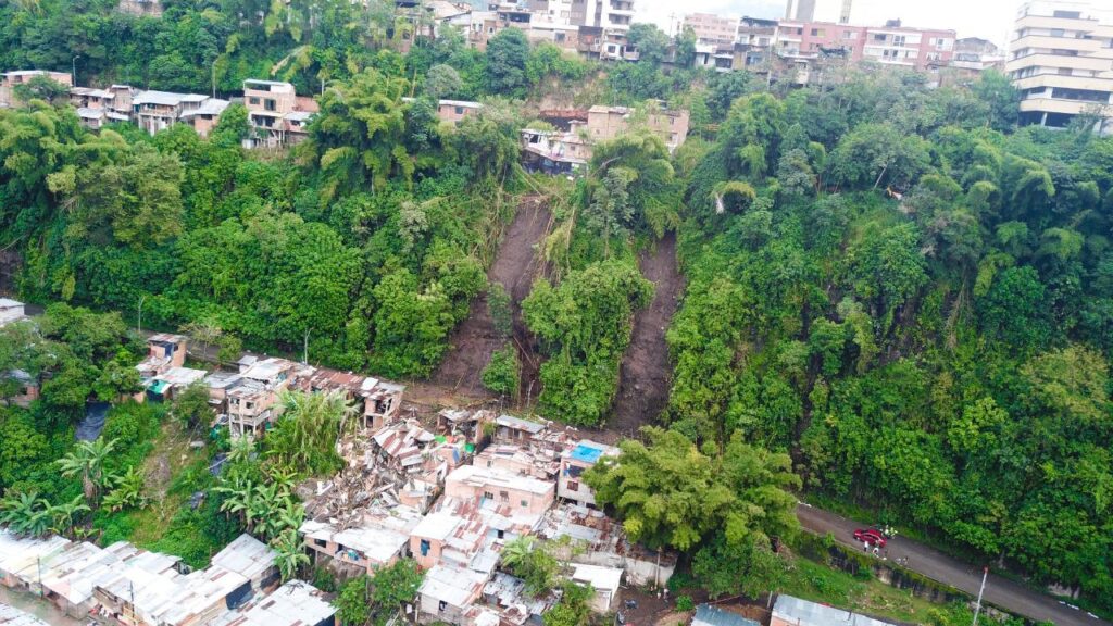 Declaran calamidad pública tras deslizamiento en el barrio Baltazar de Ibagué Declaran calamidad pública tras deslizamiento en el barrio Baltazar de Ibagué