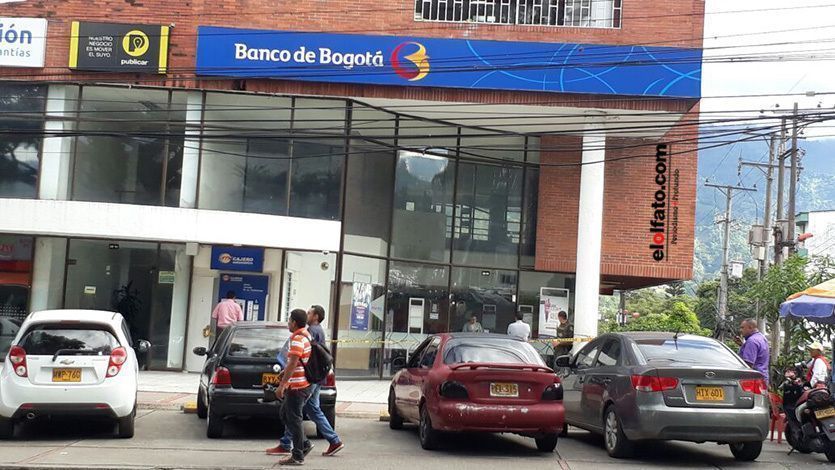 Delincuentes asaltaron Banco de Bogotá de la calle 40 con carrera Quinta Delincuentes asaltaron Banco de Bogotá de la calle 40 con carrera Quinta