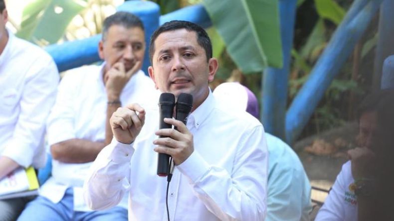 José Barreto denuncia guerra sucia en su contra a través de las redes sociales José Barreto denuncia guerra sucia en su contra a través de las redes sociales