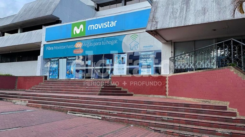 «Me ofrecieron un celular y me entregaron otro, además se han demorado en devolverme el dinero»: ciudadana denuncia a Movistar «Me ofrecieron un celular y me entregaron otro, además se han demorado en devolverme el dinero»: ciudadana denuncia a Movistar