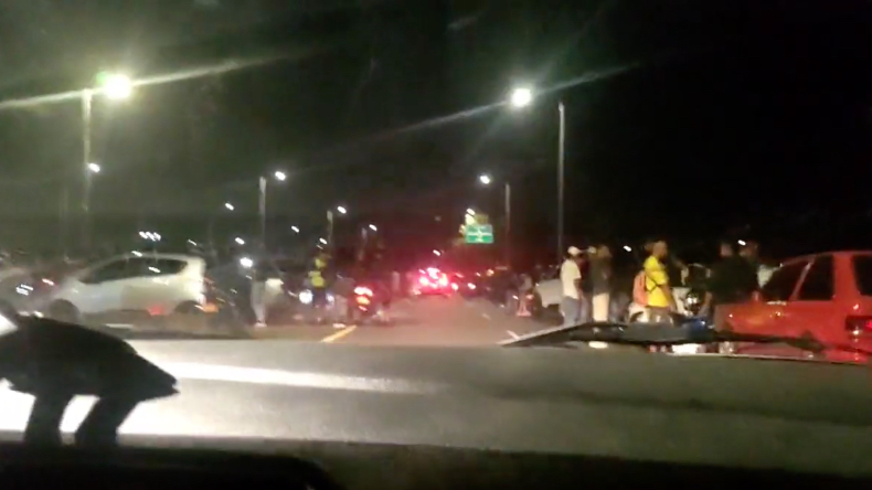 ‘Piques’ y descontrol: otra vez le piden a Hurtado que ponga orden en la vía al Aeropuerto de Ibagué ‘Piques’ y descontrol: otra vez le piden a Hurtado que ponga orden en la vía al Aeropuerto de Ibagué