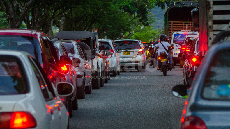 ‘Pico y placa’ sectorizado y contraflujo: las medidas de movilidad que anunciaría la Alcaldía de Ibagué