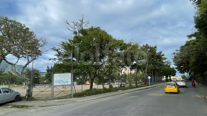 Desaparecerán las tradicionales canchas de la carrera Sexta para ampliar el colegio San Simón Desaparecerán las tradicionales canchas de la carrera Sexta para ampliar el colegio San Simón