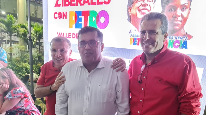 Concejal Correa pasó de crítico del petrismo en Ibagué a promotor de la campaña de Petro en el Tolima Concejal Correa pasó de crítico del petrismo en Ibagué a promotor de la campaña de Petro en el Tolima