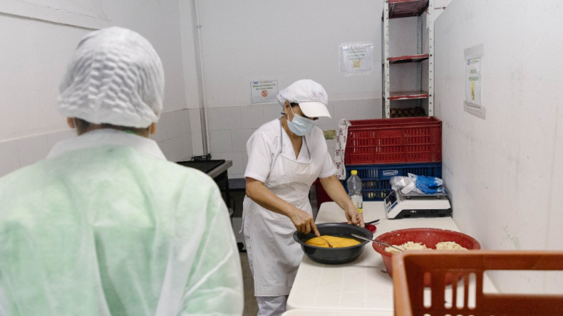 Almuerzos del PAE ahora serán preparados dentro de nueve colegios en Ibagué por denuncias ciudadanas Almuerzos del PAE ahora serán preparados dentro de nueve colegios en Ibagué por denuncias ciudadanas