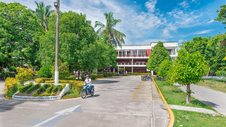 Por presuntamente apropiarse de insumos químicos para piscina, imputan a funcionarios de un instituto de El Espinal Por presuntamente apropiarse de insumos químicos para piscina, imputan a funcionarios de un instituto de El Espinal