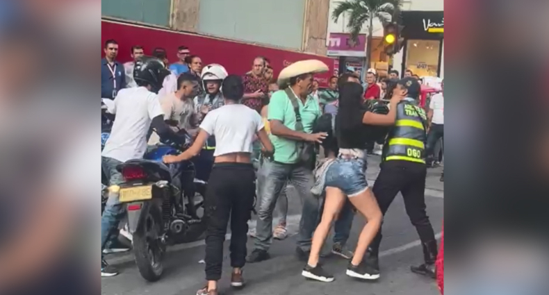 Buscan a los agresores de agentes de tránsito en Ibagué Buscan a los agresores de agentes de tránsito en Ibagué