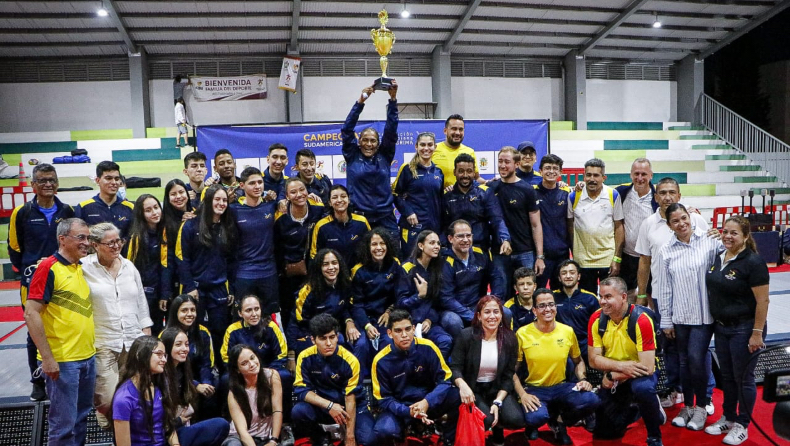 Colombia: primer puesto y trofeo de oro en el Sudamericano de Esgrima celebrado en Ibagué Colombia: primer puesto y trofeo de oro en el Sudamericano de Esgrima celebrado en Ibagué
