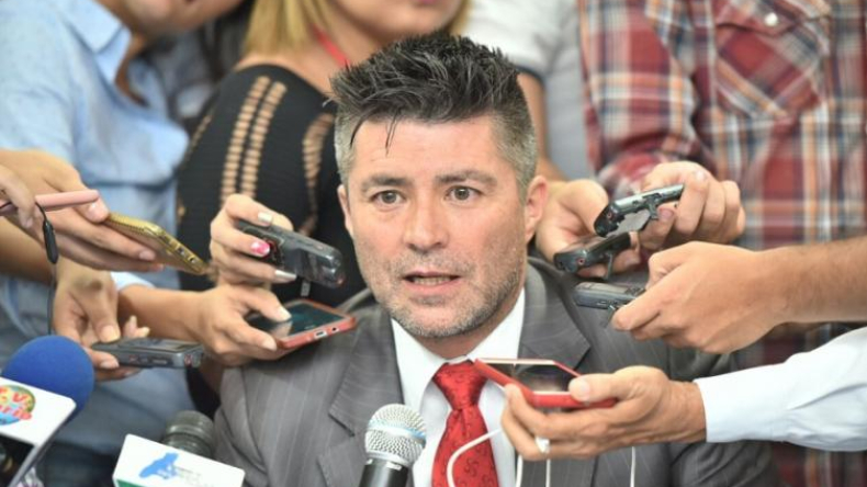 Sancionan al exzar anticorrupción de Jaramillo por ‘tumbar’ a un cliente en Ibagué Sancionan al exzar anticorrupción de Jaramillo por ‘tumbar’ a un cliente en Ibagué