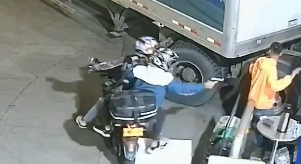 Hombre le pedía prestada la moto a su papá en Ibagué, pero la usaba para delinquir Hombre le pedía prestada la moto a su papá en Ibagué, pero la usaba para delinquir
