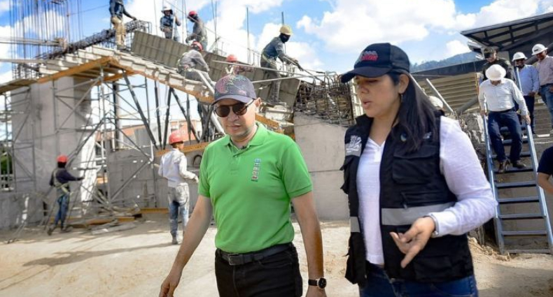 Atención: Hurtado le pidió la renuncia a su secretaria de Infraestructura, Sharon Guzmán